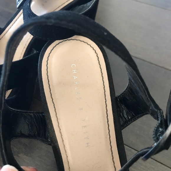 Charles & Keith Platform Sandals - Picture 2 of 6